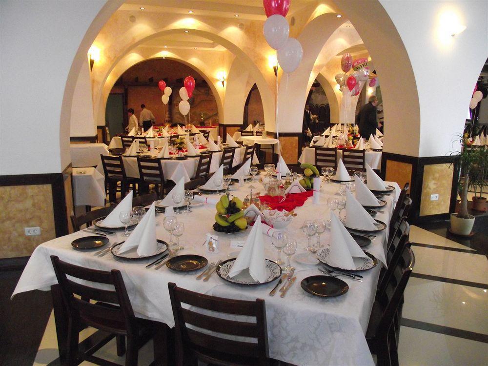 Mistral Resort Moeciu De Sus Esterno foto