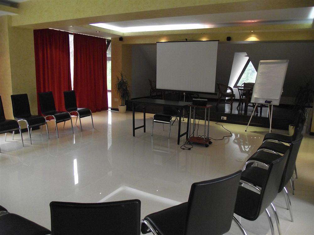 Mistral Resort Moeciu De Sus Esterno foto