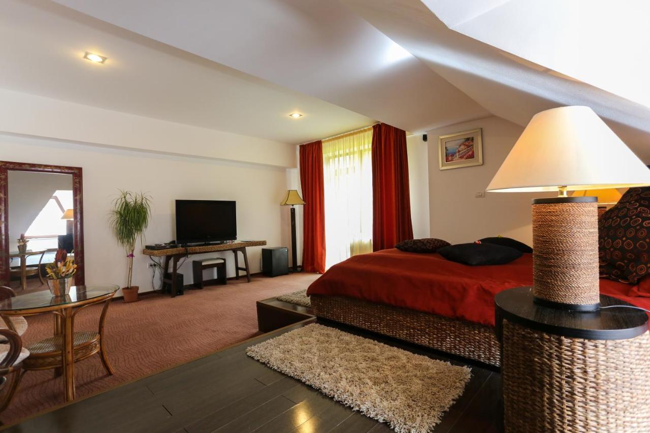 Mistral Resort Moeciu De Sus Esterno foto